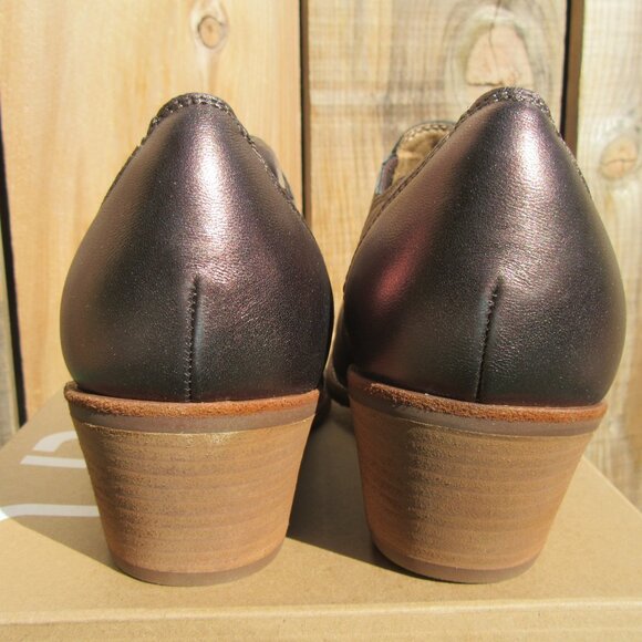 Brand New Earth Women's Jalin Bronze Shimmer Ankle Boot Booties Size 11 - Picture 5 of 9